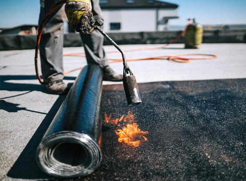 Étanchéité toit plat terrasse - PROKEMPER COUVERTURE : artisan couvreur étancheur à Quimper et dans un rayon de 70 km aux alentours dans le Finistère (29): Etanchéité toit plat terrasse par membrane bitumeuse. Artisan couvreur … iIntervention sur QUIMPER et dans un rayon de 70 km aux alentours, dans le Finistère (29).